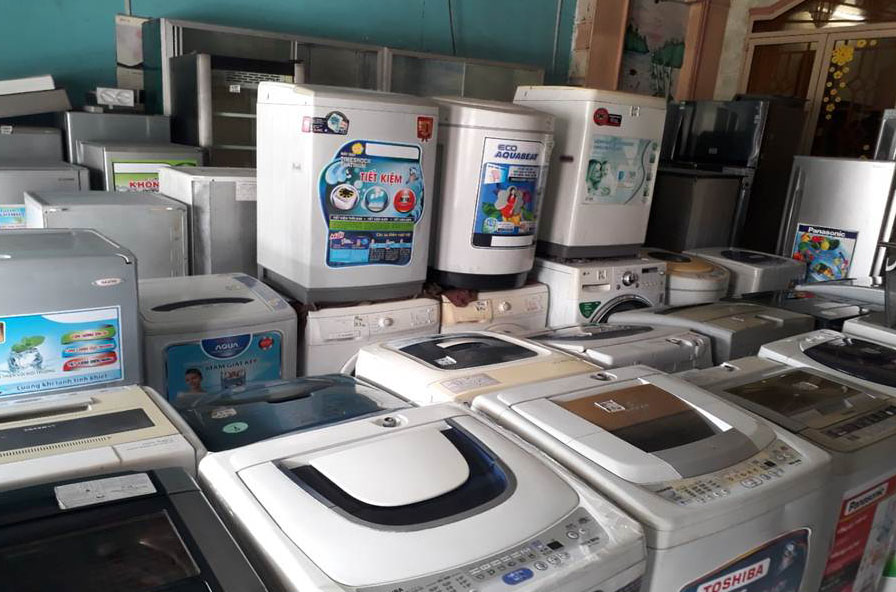 Mua máy giặt cũ hỏng ở Hà Nội giá cao