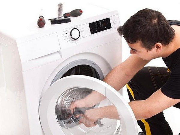 Cần lưu ý khi chọn đơn vị sửa máy giặt tại nhà Hà Nội